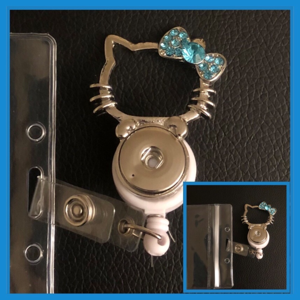 Hello Kitty Retractable Badge/ID Holder